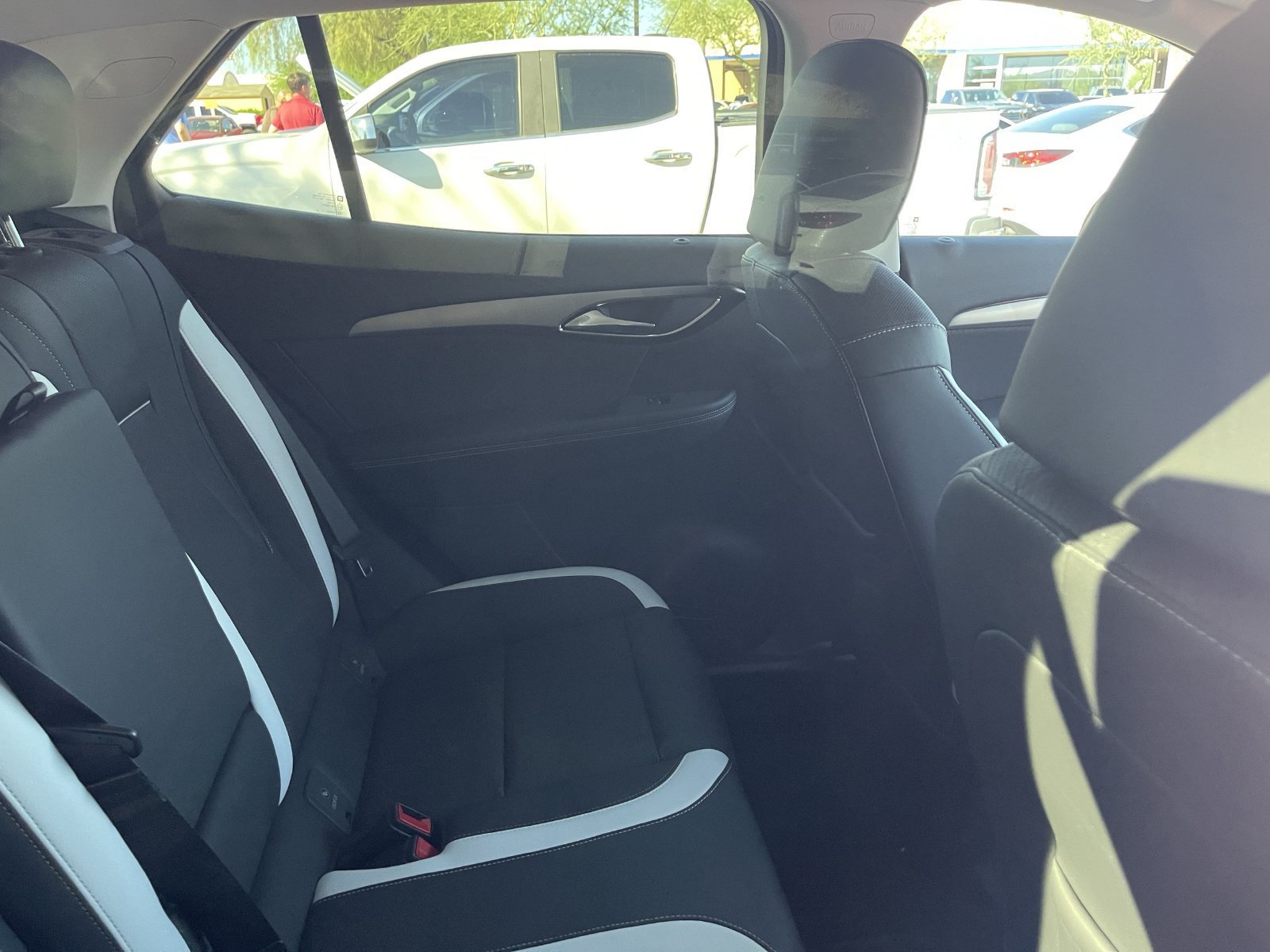 Used 2025 Buick Envision Sport Touring AWD/4WD image 7