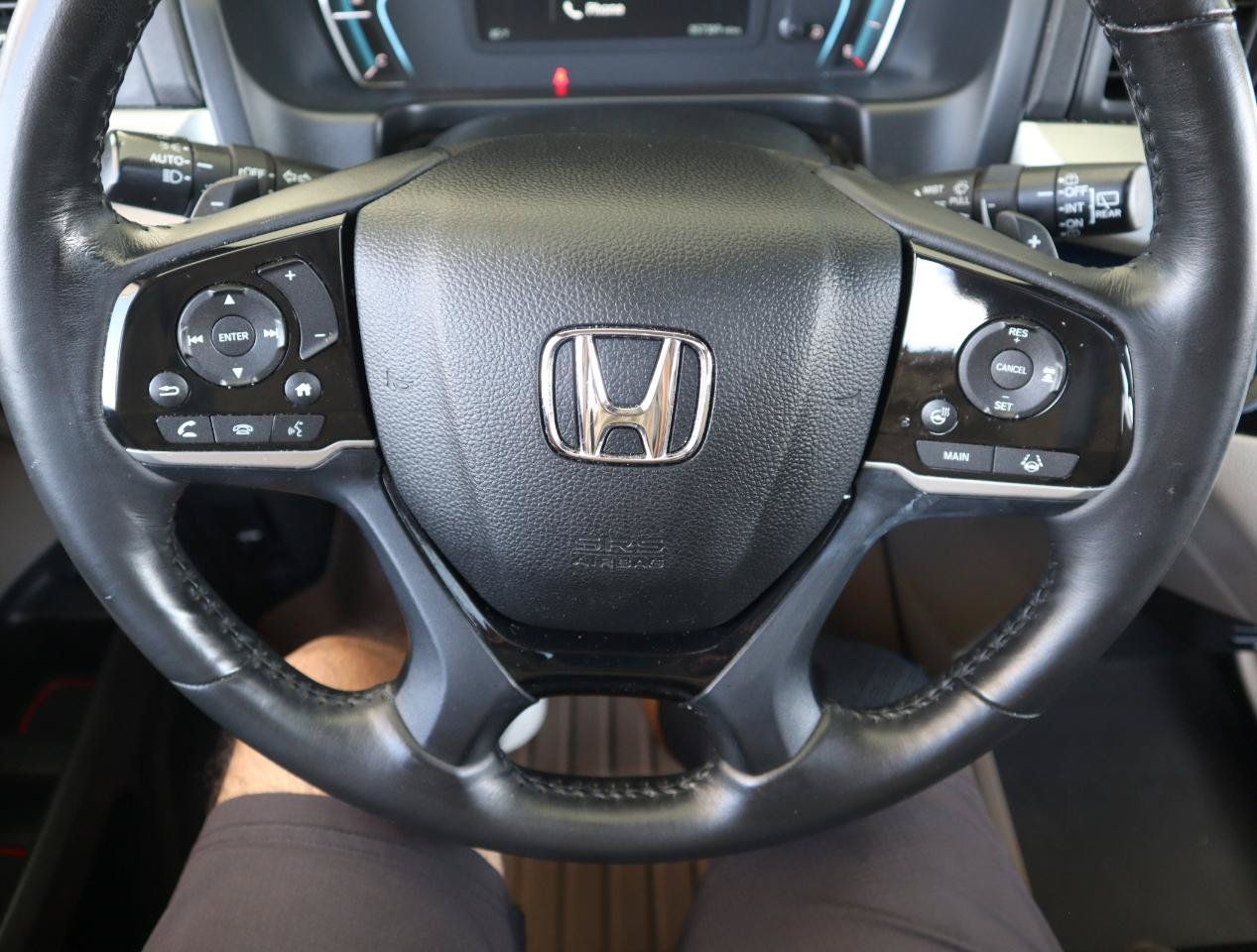 Used 2018 Honda Odyssey Elite image 54