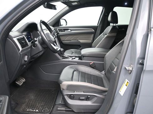 Used 2022 Volkswagen Atlas Cross Sport SEL Premium R-Line AWD/4WD image 6