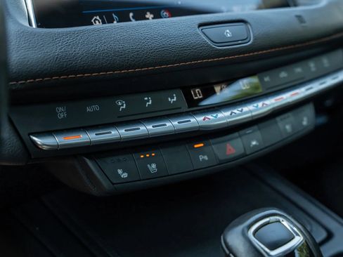 Used 2019 Cadillac XT4 Sport FWD image 23