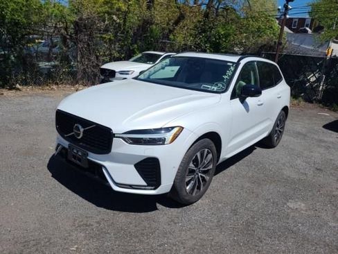 Used 2023 Volvo XC60 B5 Plus w/ Protection Package Premier AWD/4WD image 1