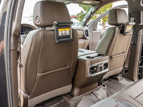 Used 2021 GMC Sierra 2500 Denali w/ Denali Ultimate Package AWD/4WD image 34