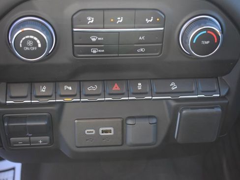 Used 2025 Chevrolet Silverado 2500 Custom w/ Custom Value Package image 26