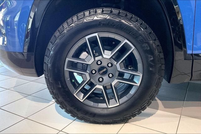 New 2026 GMC Terrain AT4 w/ Convenience Package III AWD/4WD image 15