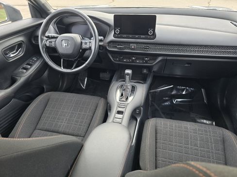 Certified 2025 Honda HR-V Sport image 22