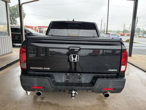 Used 2021 Honda Ridgeline Black Edition image 5
