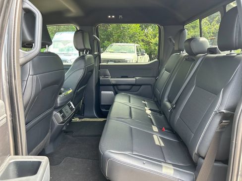 Used 2025 Ford F150 Lariat w/ Equipment Group 501A Mid AWD/4WD image 13