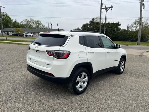 Used 2021 Jeep Compass Latitude w/ Convenience Group AWD/4WD image 5