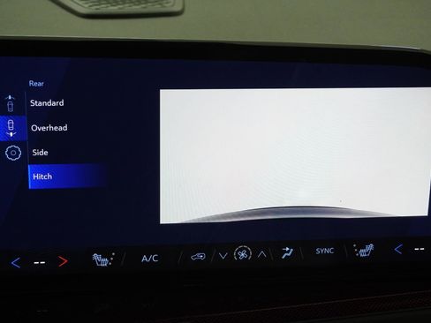 New 2026 Chevrolet Traverse Z71 w/ Enhanced Driving Package image 32