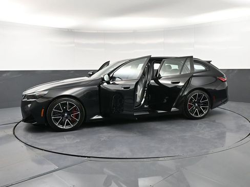 Used 2025 BMW M5 Touring AWD/4WD image 40
