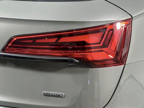 Used 2023 Audi Q5 e Premium Plus w/ Premium Plus Package image 26