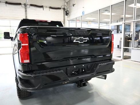 New 2026 Chevrolet Silverado 2500 High Country w/ High Country Premium Package AWD/4WD image 6