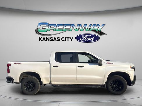 Used 2020 Chevrolet Silverado 1500 LT Trail Boss image 9