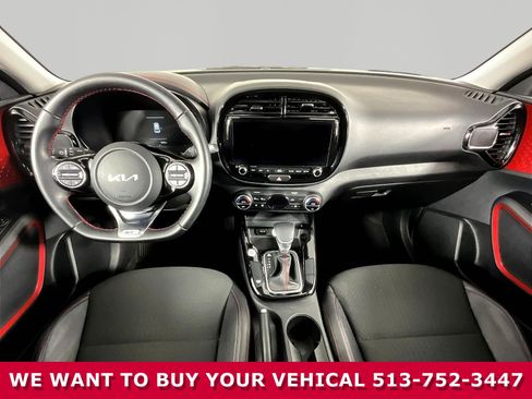 Used 2023 Kia Soul GT-Line FWD image 7