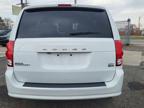 Used 2019 Dodge Grand Caravan GT image 9