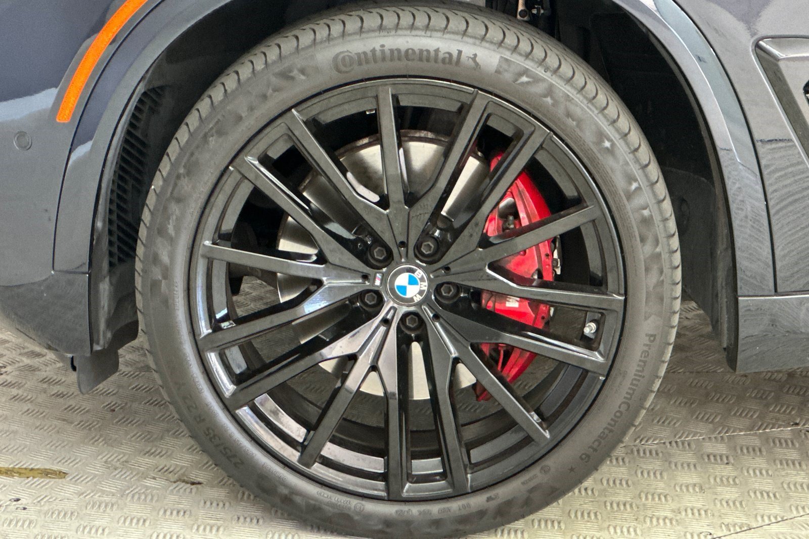 Certified 2024 BMW X5 sDrive40i w/ M Sport Package RWD image 12