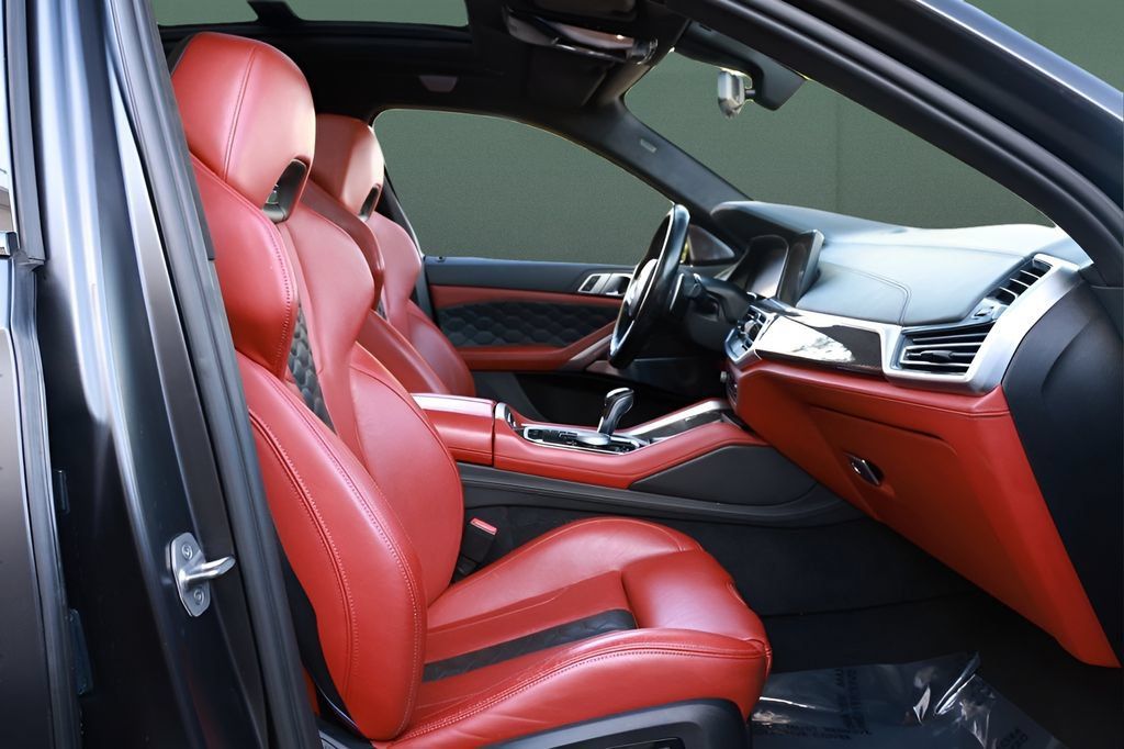Used 2021 BMW X6 M w/ Competition Package AWD/4WD image 24