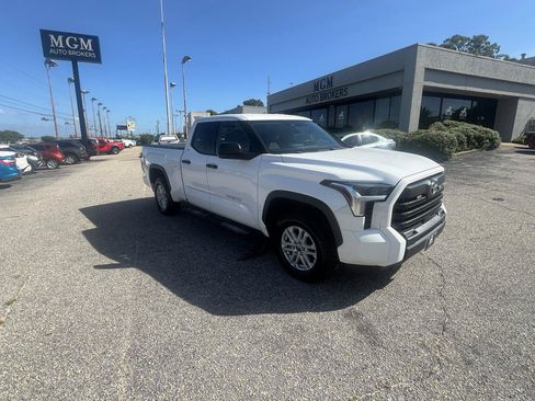 Used 2022 Toyota Tundra SR5 AWD/4WD image 26