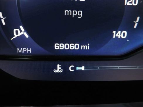 Used 2023 Chevrolet Tahoe LT w/ LT Signature Package image 36