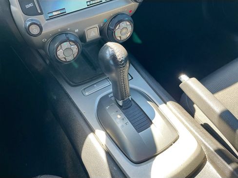 Used 2015 Chevrolet Camaro LT RWD image 15