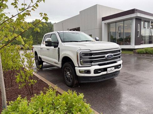 Used 2024 Ford F350 Limited w/ FX4 Off-Road Package AWD/4WD image 4