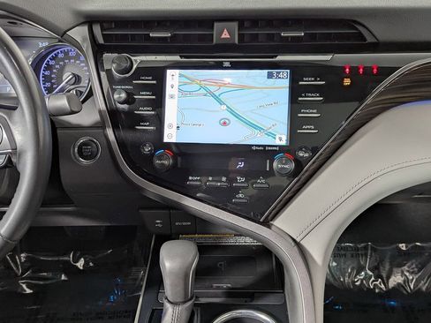 Used 2019 Toyota Camry XLE w/ Navigation Package image 35