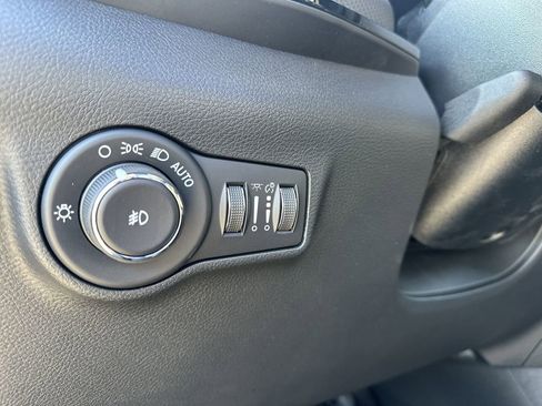 New 2026 Jeep Compass Limited w/ Sun, Sound & Navigation Group AWD/4WD image 18