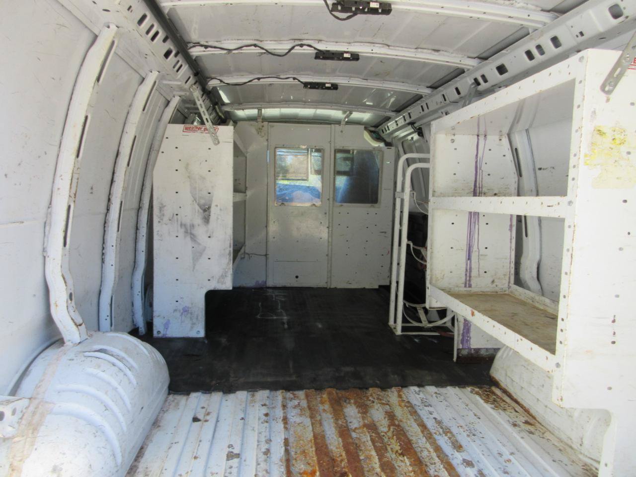 Used 2016 Chevrolet Express 3500 Extended RWD image 13