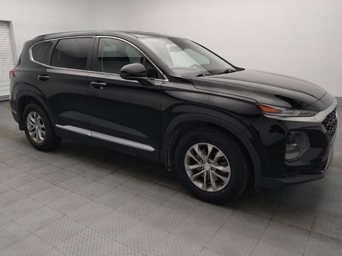Used 2020 Hyundai Santa Fe SE FWD image 11