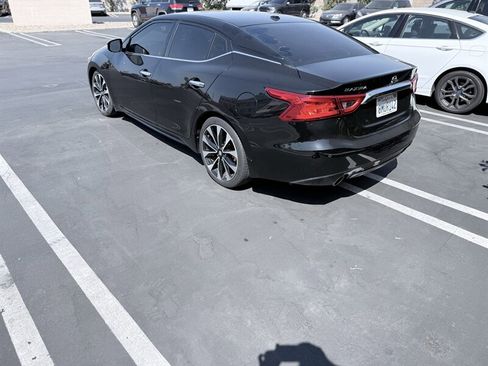 Used 2018 Nissan Maxima SR image 11