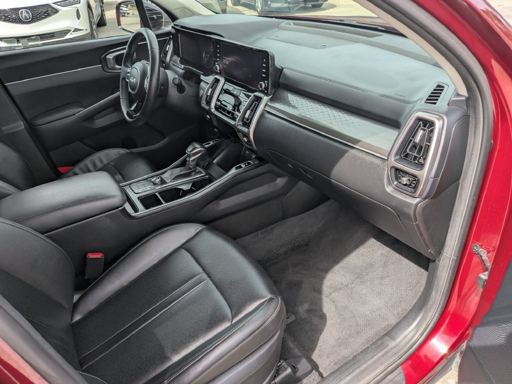 Used 2022 Kia Sorento S w/ Panoramic Sunroof Package FWD image 13