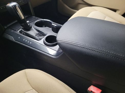 Used 2017 Ford Explorer FWD image 26