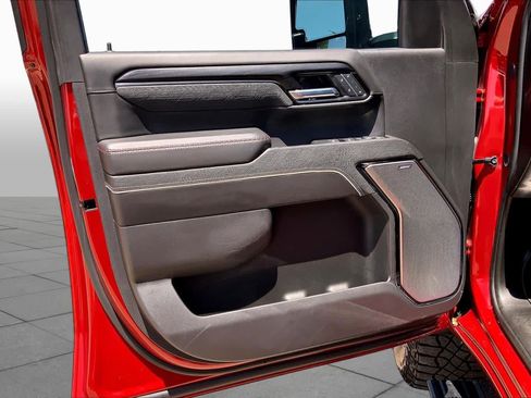 Used 2025 GMC Sierra 2500 AT4X AWD/4WD image 22