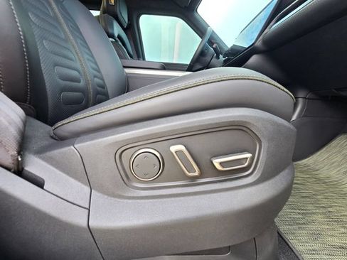 Used 2023 Rivian R1S Adventure AWD/4WD image 20