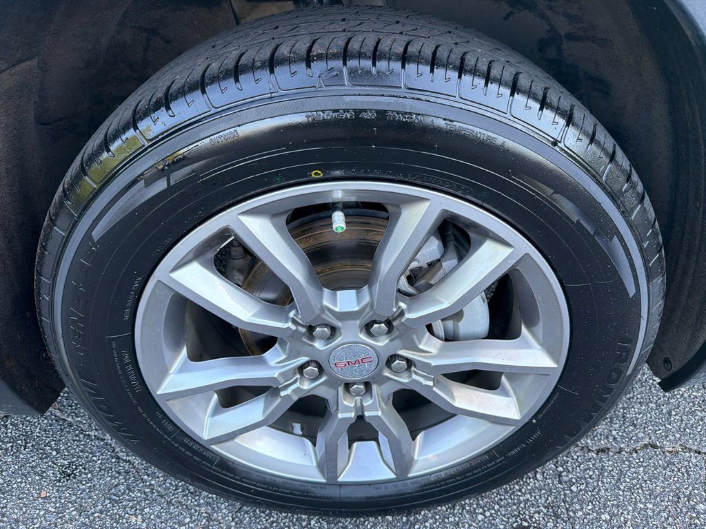 Used 2022 GMC Terrain SLT AWD/4WD image 12