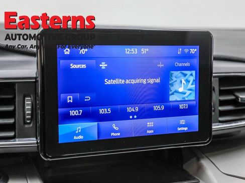 Used 2023 Ford Explorer XLT w/ Equipment Group 202A image 19