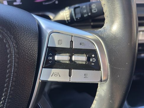 Used 2023 Kia Telluride LX image 21