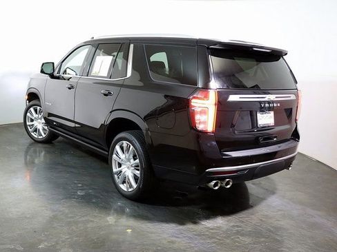 Used 2023 Chevrolet Tahoe High Country w/ Premium Package 2 AWD/4WD image 2