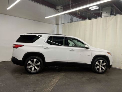 Used 2019 Chevrolet Traverse LT w/ LT Premium Package AWD/4WD image 8