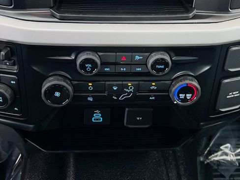 New 2026 Ford F250 XL w/ XL Chrome Package image 9