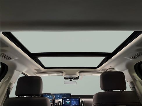 New 2025 Ford Expedition Platinum w/ Platinum Ultimate Package image 26