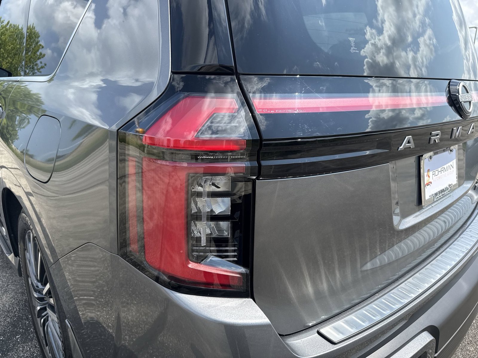 Used 2026 Nissan Armada Platinum Reserve AWD/4WD image 13