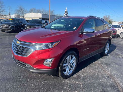 Used 2020 Chevrolet Equinox Premier image 2