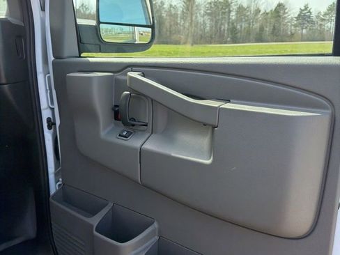 New 2025 Chevrolet Express 2500 image 15
