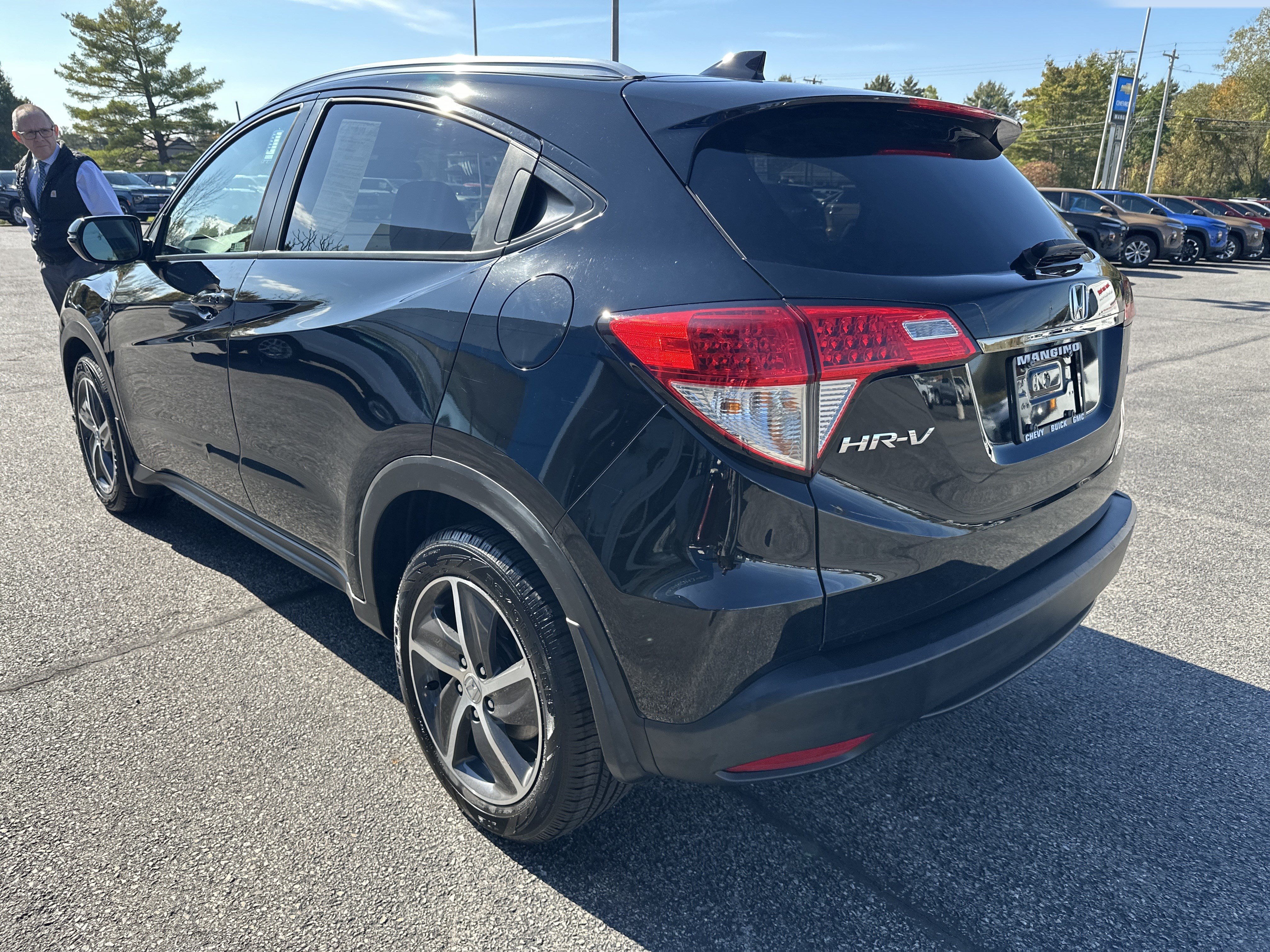Used 2022 Honda HR-V EX image 4
