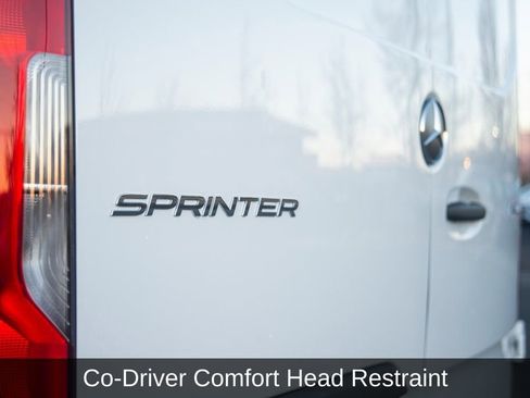 Used 2025 Mercedes-Benz Sprinter 2500 image 20