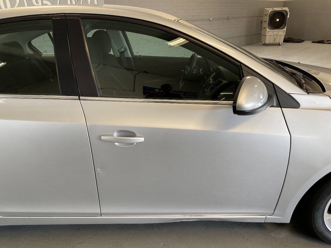 Used 2016 Chevrolet Cruze LT FWD image 23