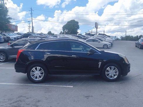 Used 2011 Cadillac SRX Luxury image 4