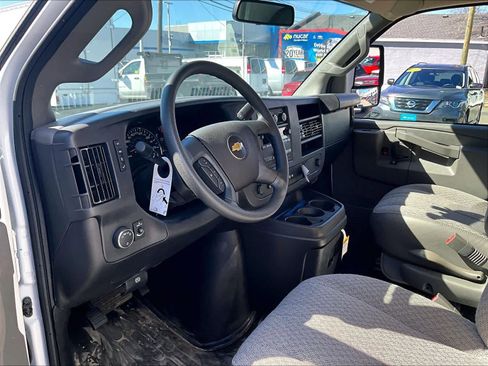 New 2025 Chevrolet Express 3500 w/ Power Convenience Package image 9