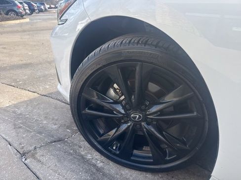 Certified 2025 Lexus ES 300h w/ Premium Package image 11